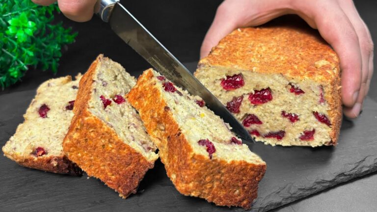 Cette vieille astuce transforme des flocons d&rsquo;avoine en un délicieux gâteau sain…