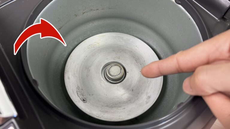 3 Zones à Nettoyer dans Votre Rice Cooker pour Réduire Votre Facture d&rsquo;Électricité !