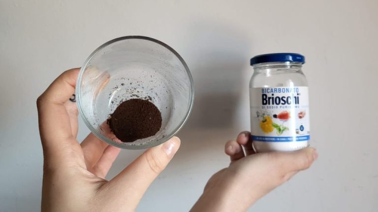 Mélangez marc de café et bicarbonate : voici le résultat étonnant