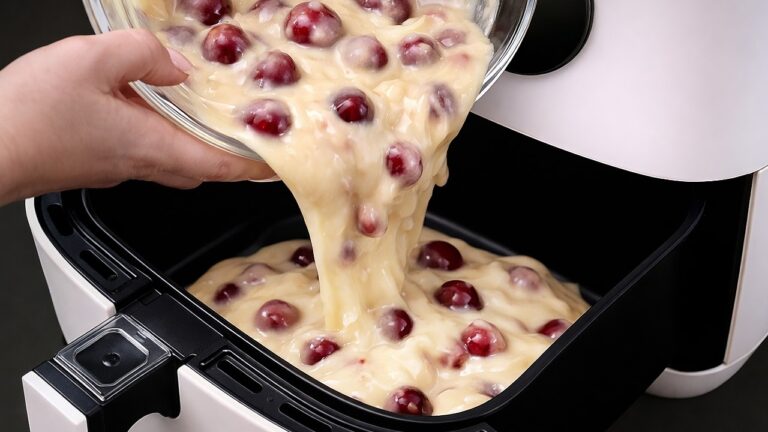 5 minutes pour un délicieux gâteau aux cerises au Airfryer, la recette à ne pas rater !